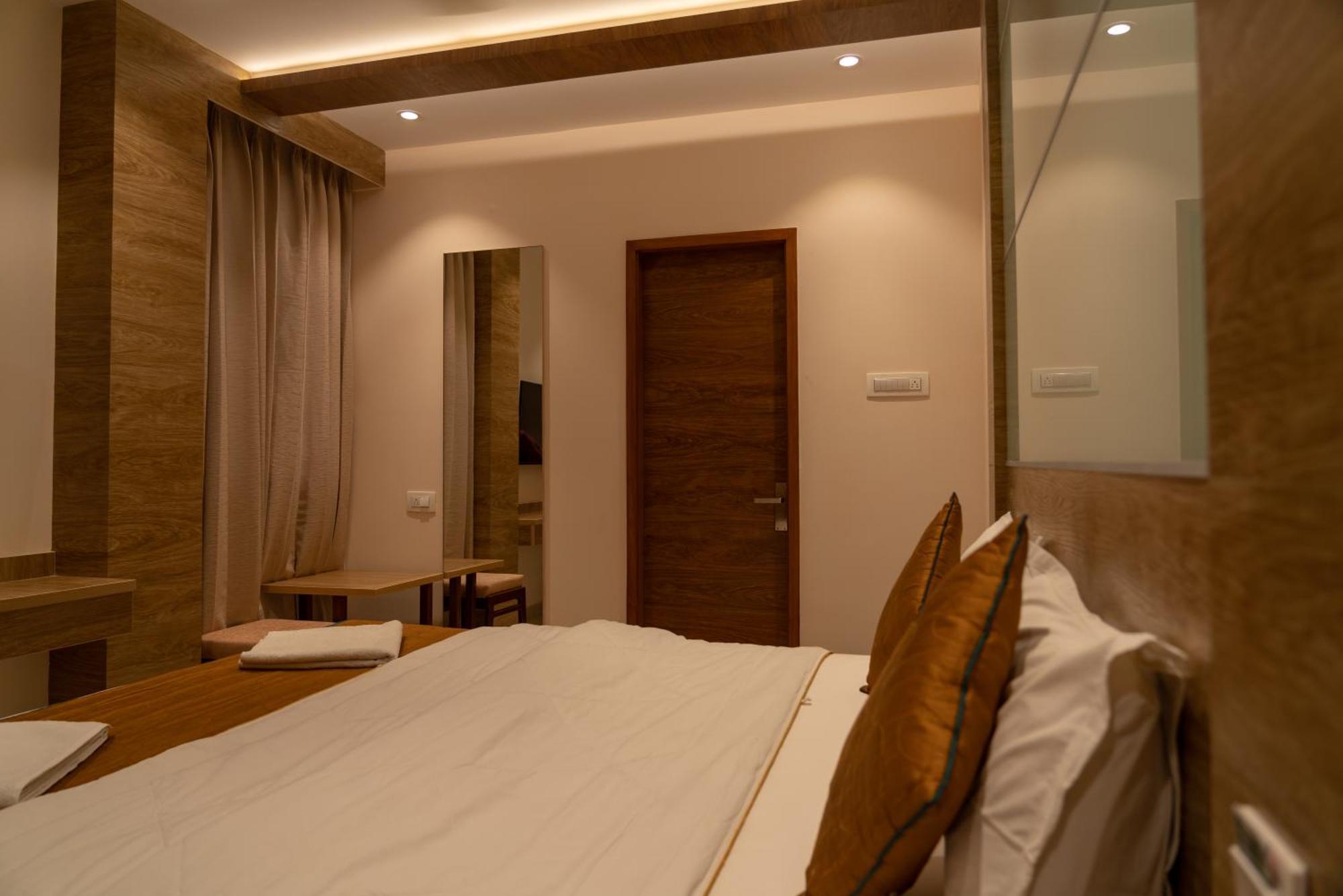 The Paradise Hotel - Luxury Stay Kanchipuram Exteriér fotografie